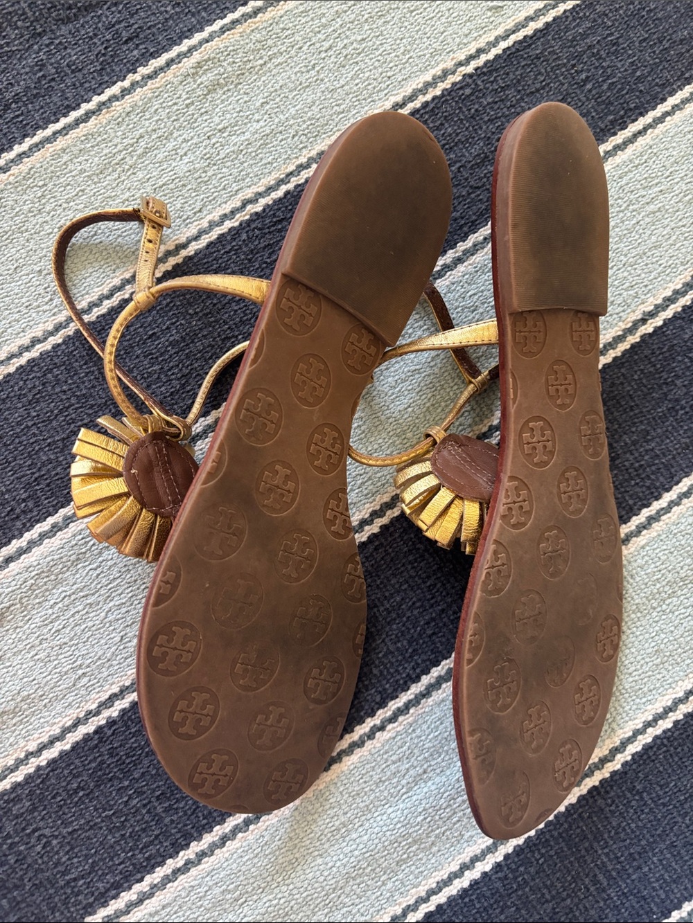 Tory Burch Cherilyn T Strap Sandals Gold size 9 - Picture 9 of 10